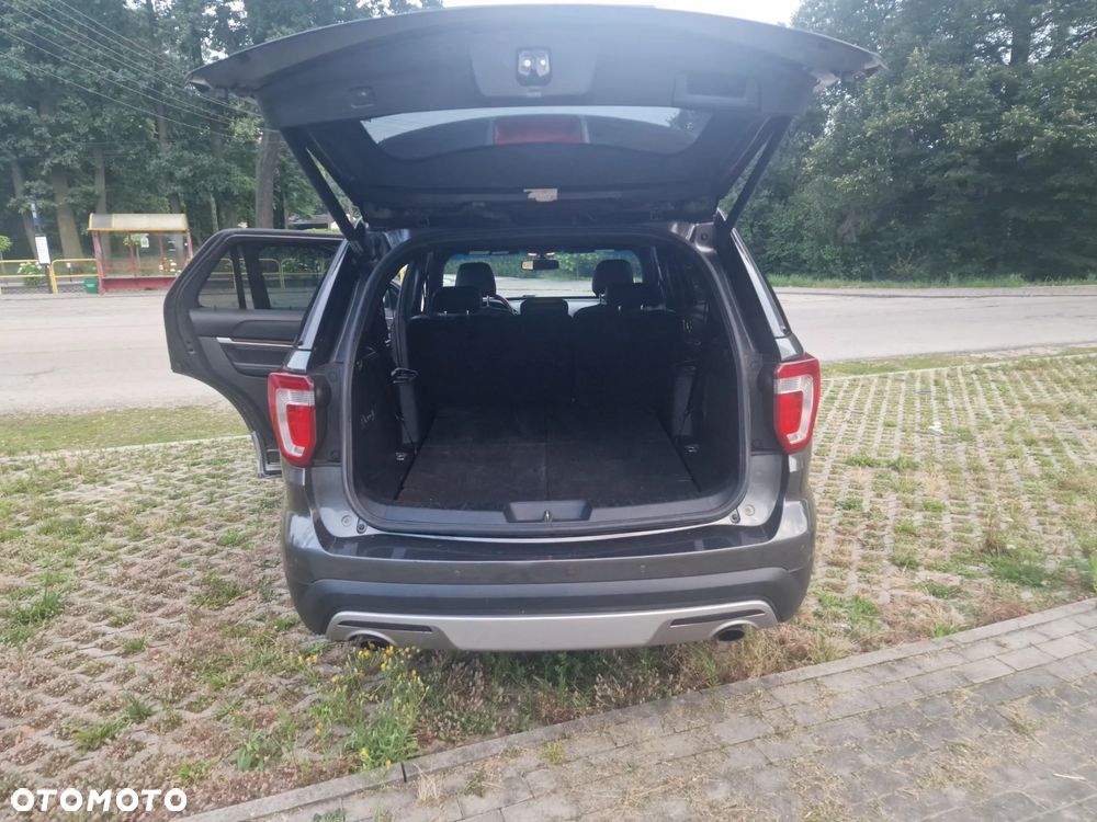 Ford Explorer - 13