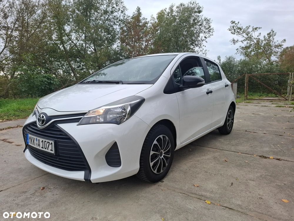Toyota Yaris - 12