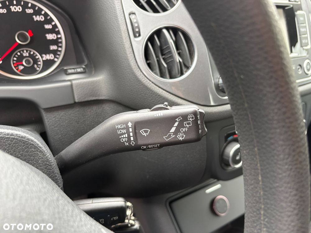 Volkswagen Tiguan - 14
