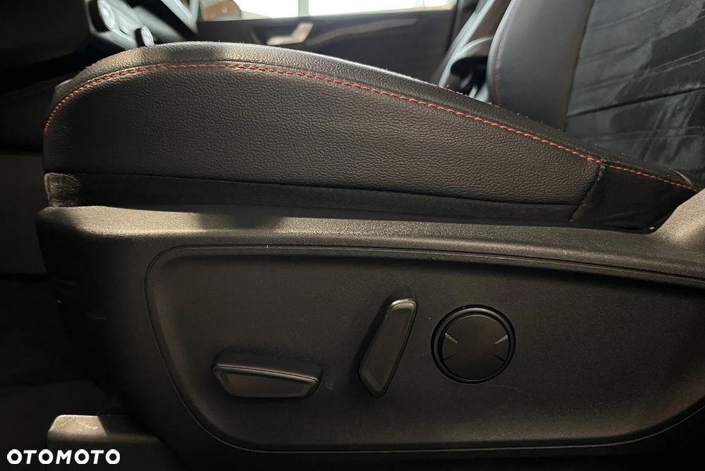 Ford Kuga 2.5P PHEV FWD ST-Line X - 27