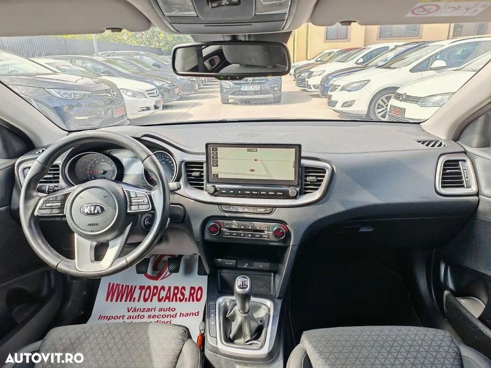 Kia Ceed - 5