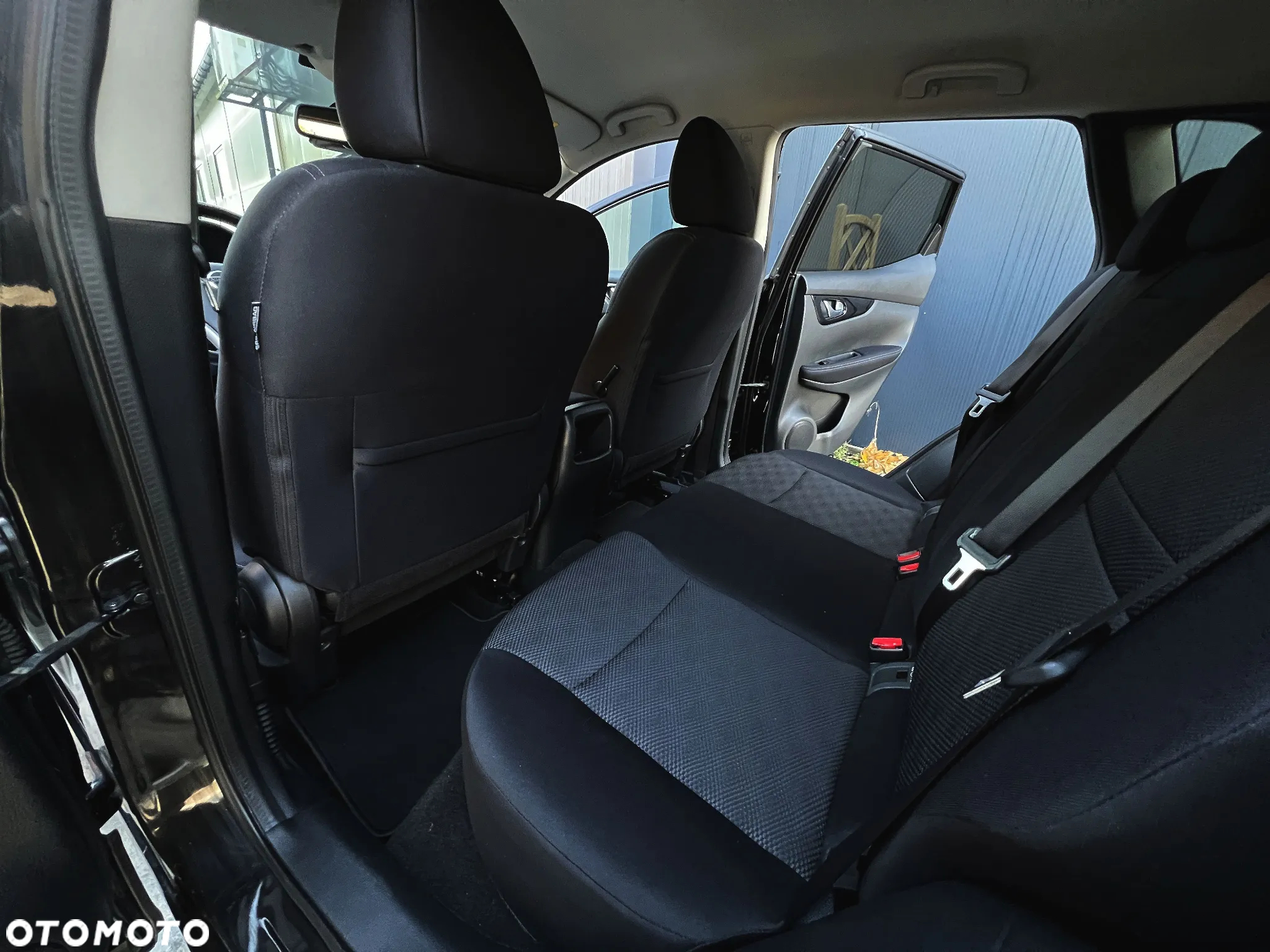 Nissan Qashqai 1.6 DCi N-Connecta Xtronic - 22