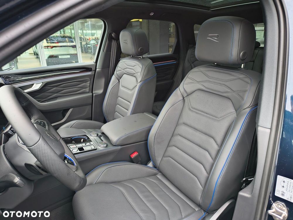 Volkswagen Touareg - 13