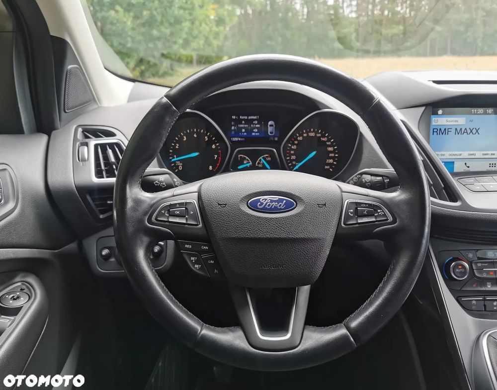 Ford Kuga 1.5 EcoBoost 2x4 Titanium - 12