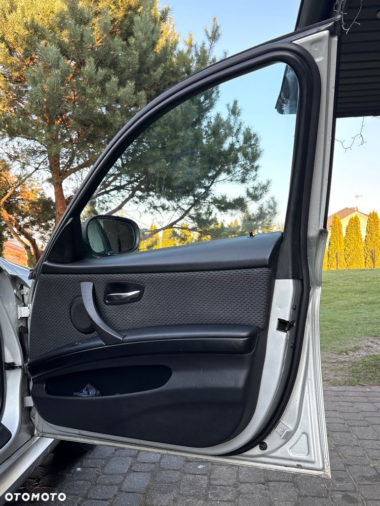 BMW Seria 3 320d - 9