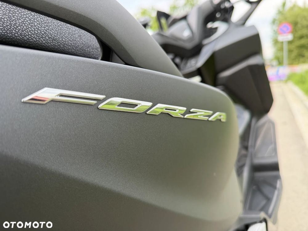 Honda NSS - 11