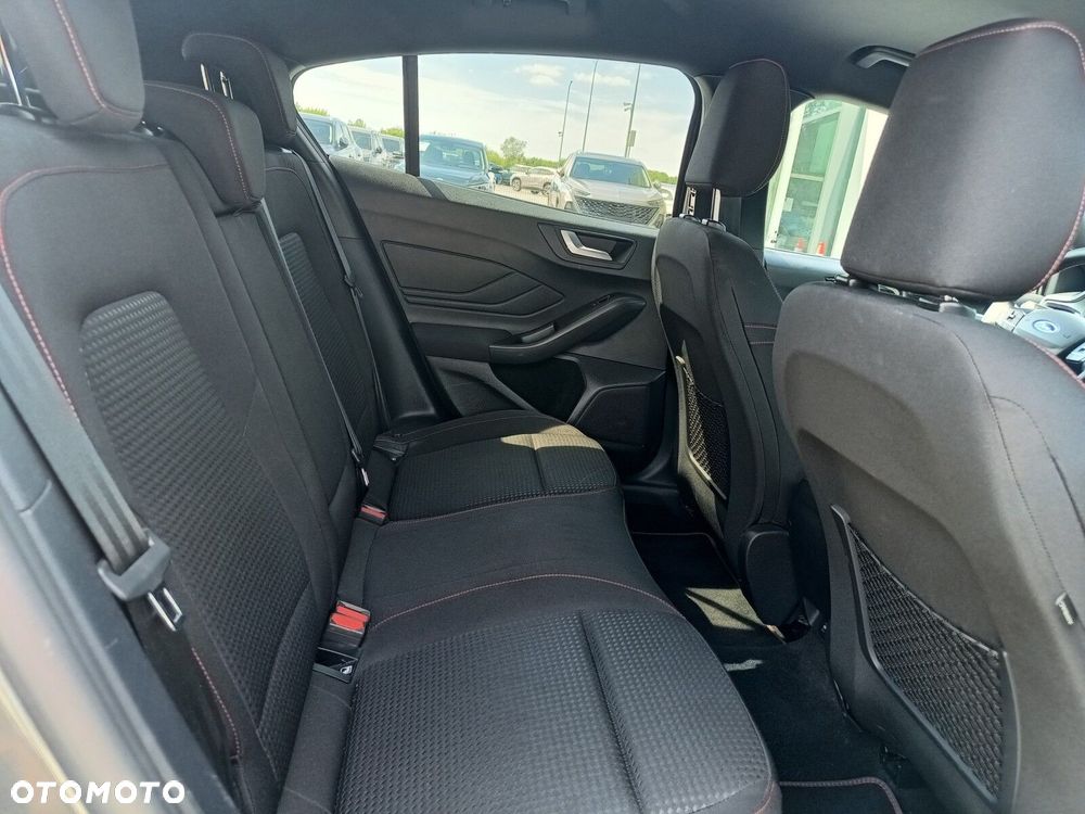 Ford Focus 1.0 EcoBoost mHEV ST-Line X - 20