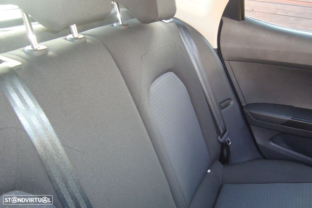 SEAT Arona 1.0 TSI Style DSG - 25