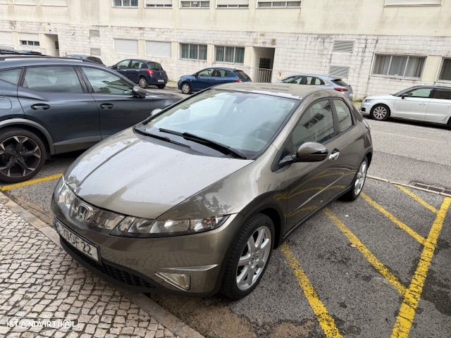 Honda Civic 1.8 Sport - 8