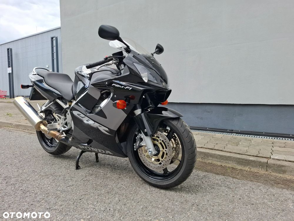 Honda CBR - 2