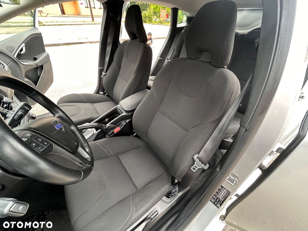 Volvo V40 D2 Drive-E Kinetic - 10