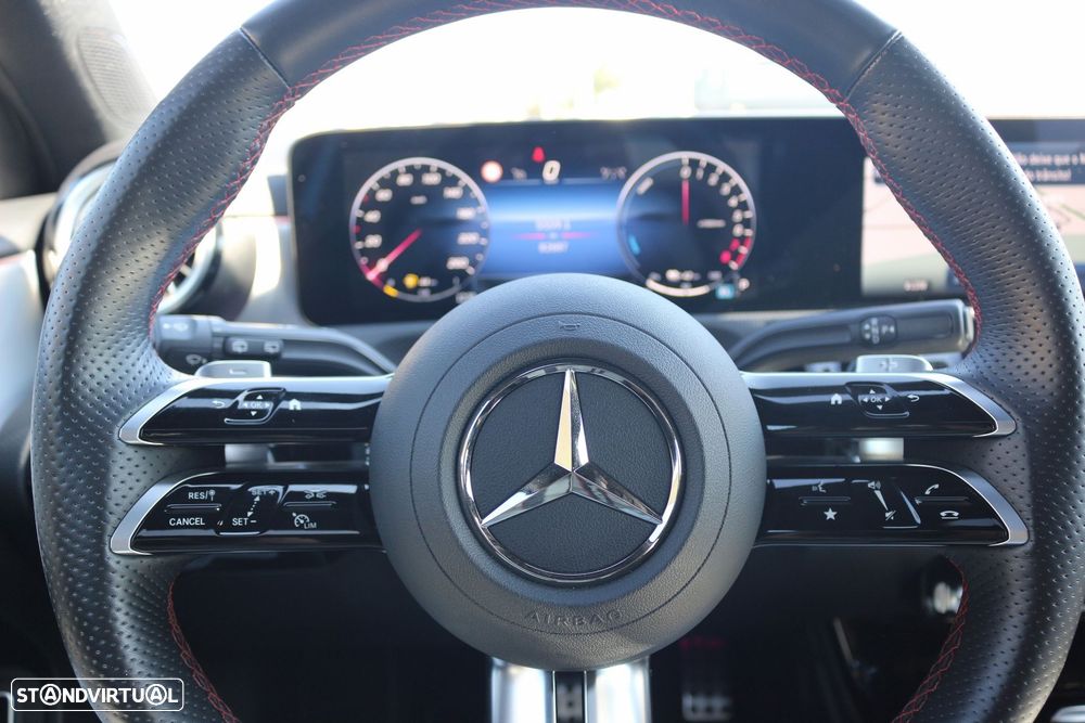 Mercedes-Benz A 250 e - 24