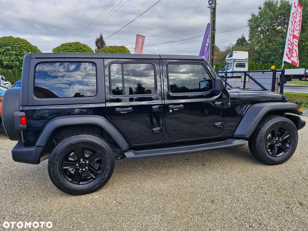 Jeep Wrangler - 10