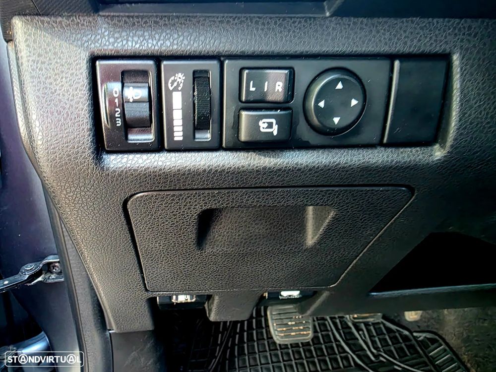 Isuzu D-Max 2.5 DTi CD 4WD LS - 18
