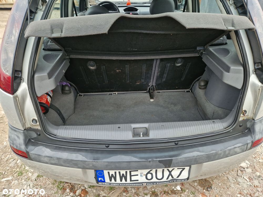 Opel Corsa 1.7 DTI Comfort - 10