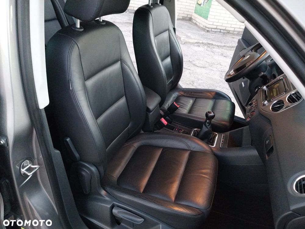 Volkswagen Tiguan 2.0 TDI DPF 4Motion Track & Avenue - 14