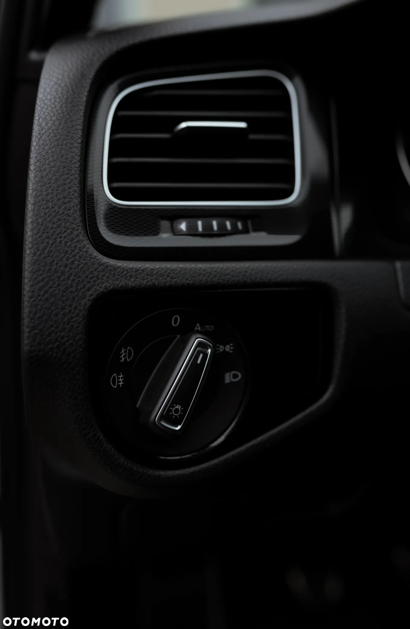 Volkswagen Golf VII 2.0 TDI BMT GTD - 28