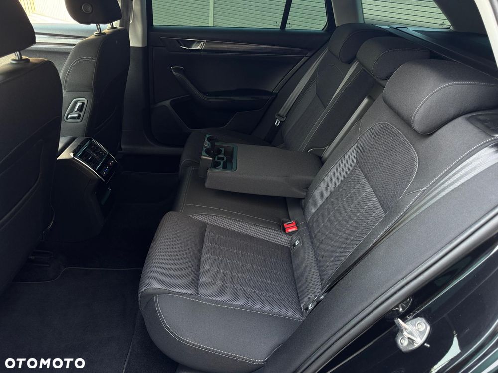 Skoda Superb 2.0 TDI SCR Style DSG - 40