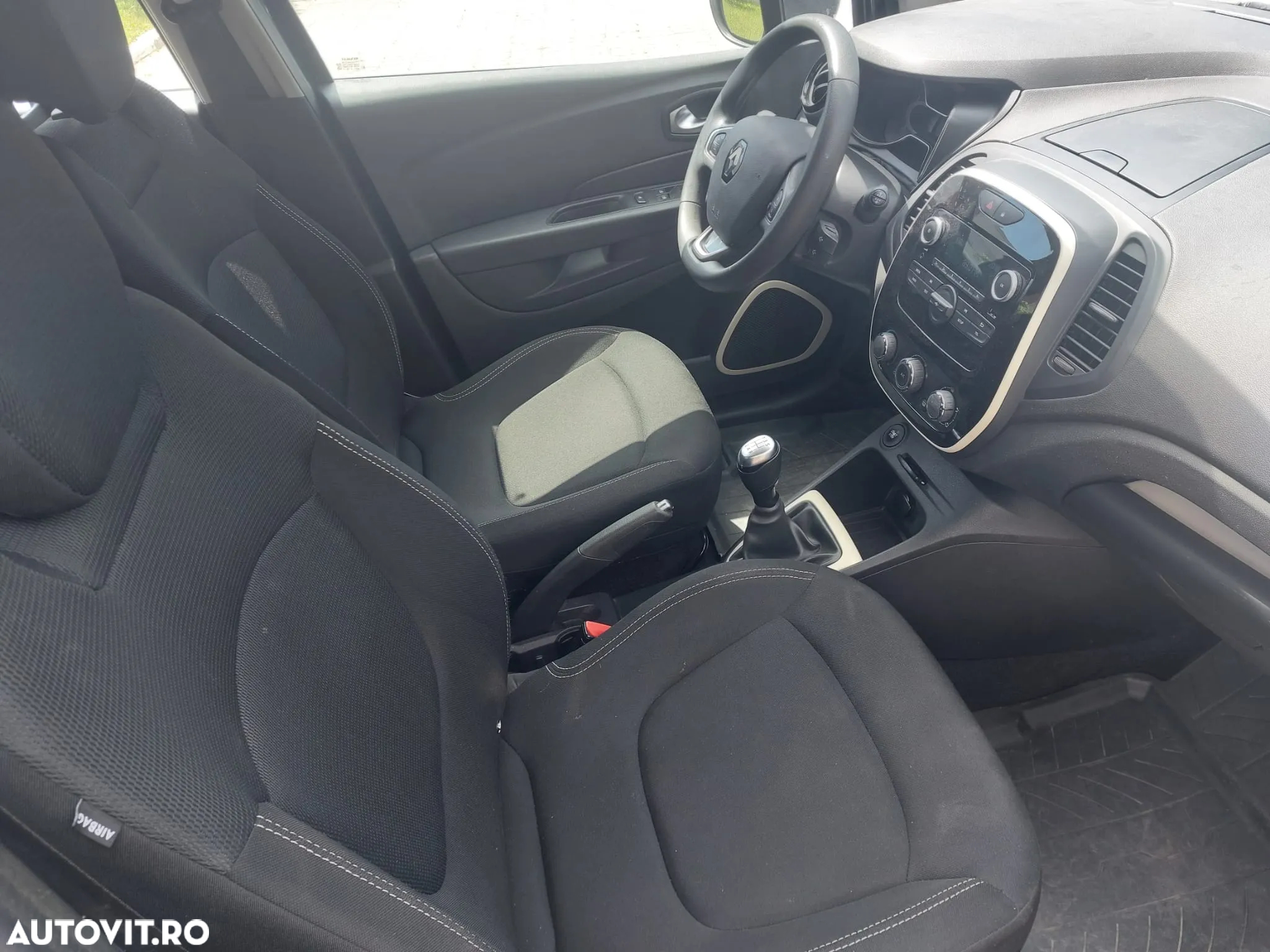 Renault Captur TCe Life Evo - 9