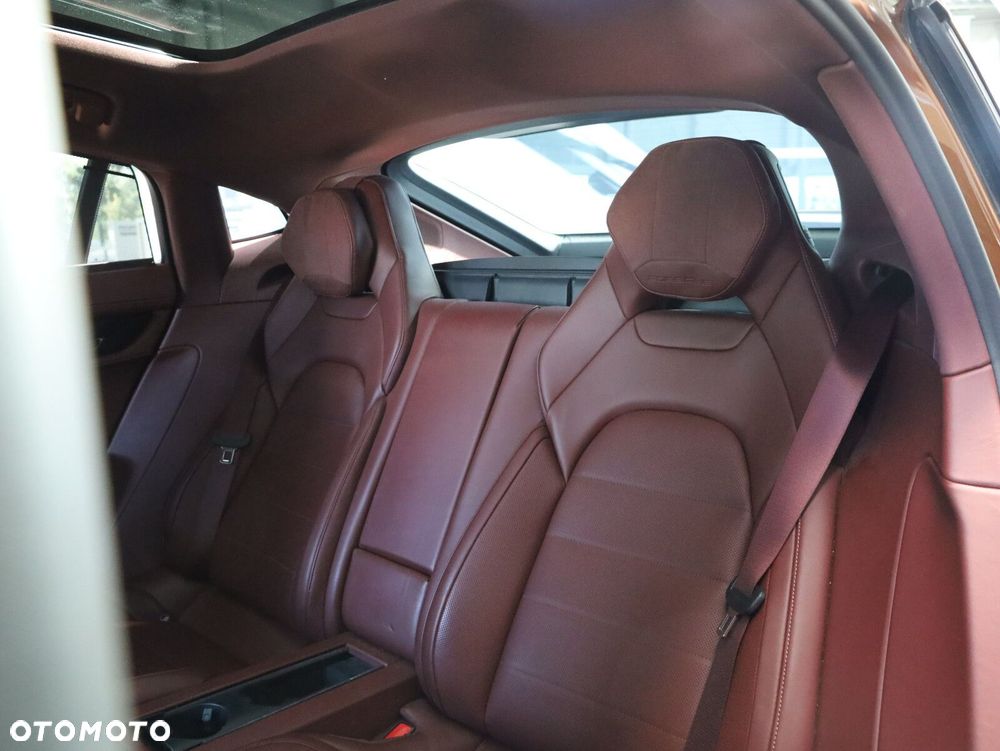 Porsche Panamera - 20