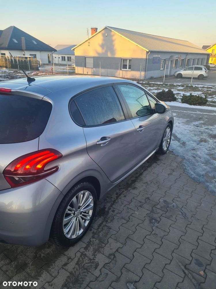 Peugeot 208 BlueHDi 100 Active - 3