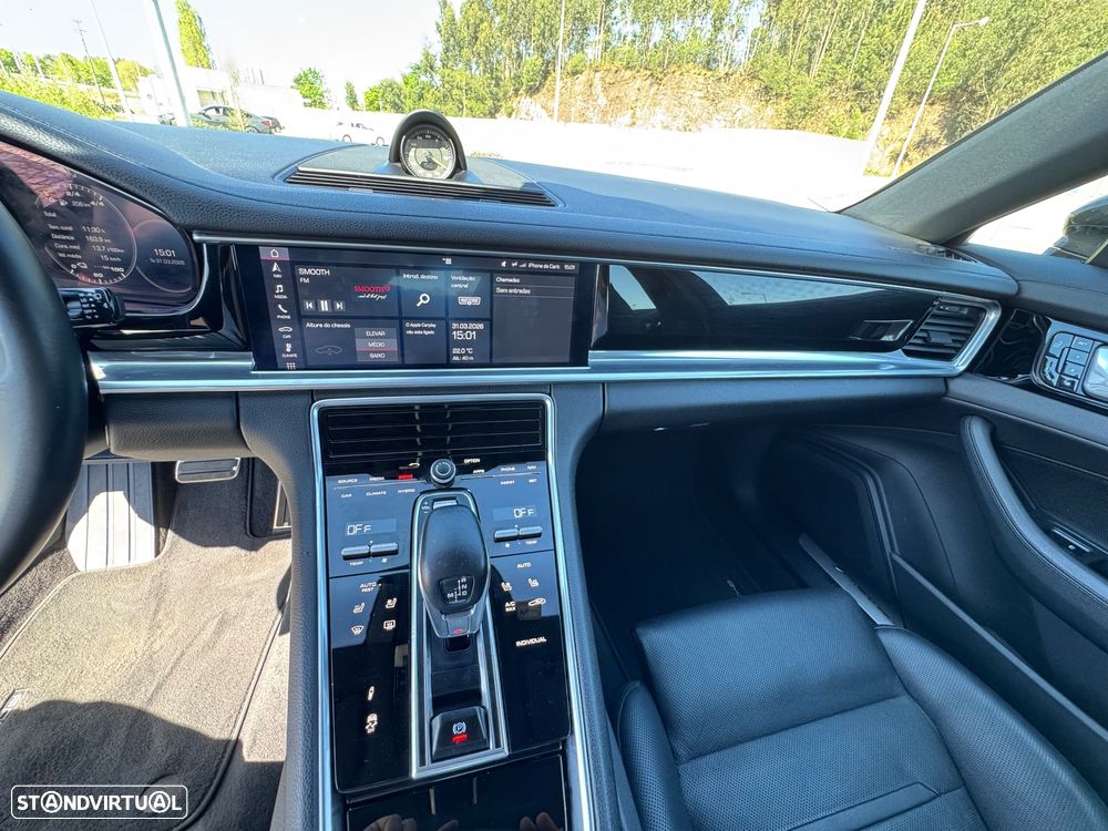 Porsche Panamera Sport Turismo 4 E-Hybrid - 20