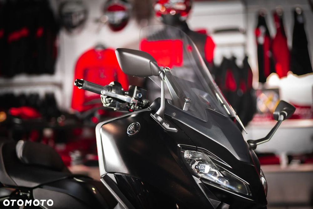 Yamaha Tmax - 7