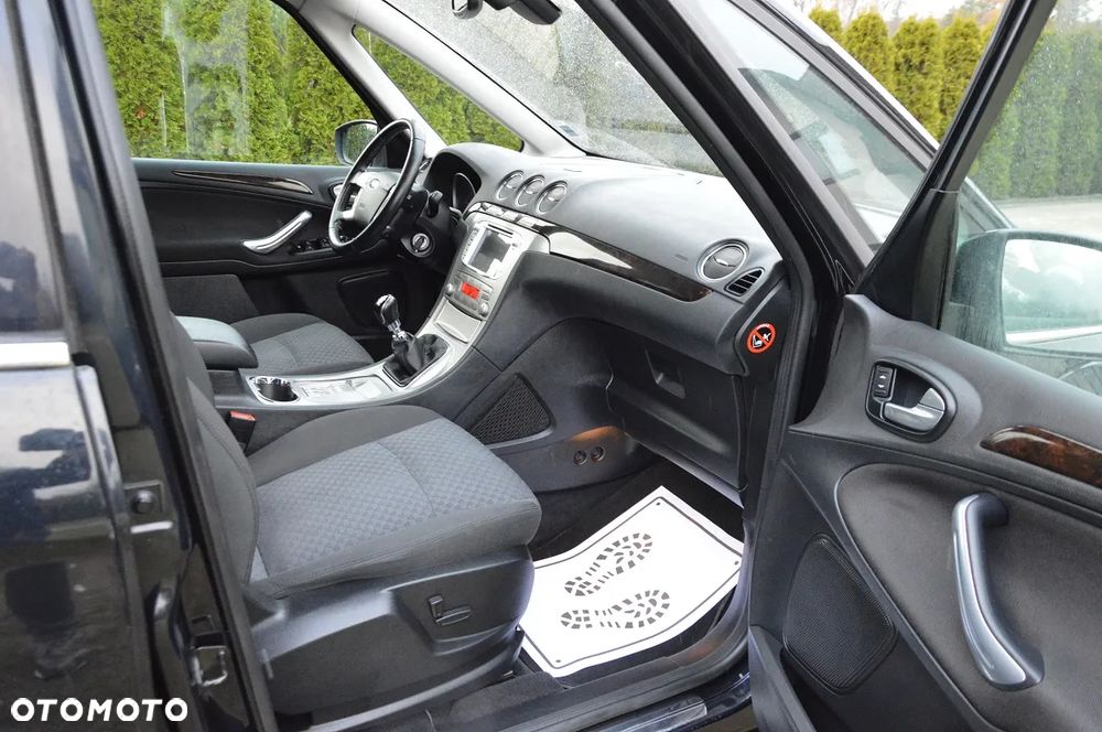 Ford Galaxy 2.0 TDCi Ghia - 37