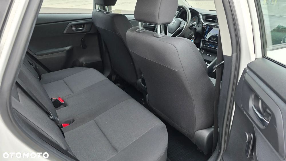 Toyota Auris 1.33 VVT-i Life - 28