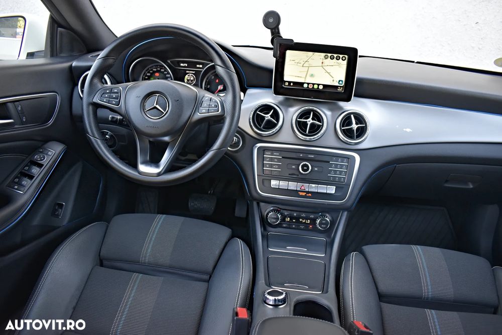 Mercedes-Benz CLA Shooting Brake 220 (CDI) d 7G-DCT Urban - 11