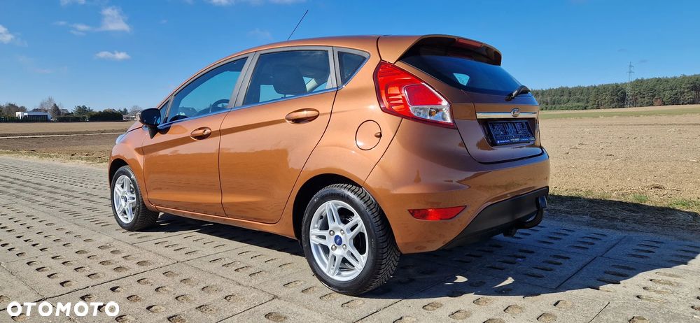 Ford Fiesta 1.0 Champions Edition - 14