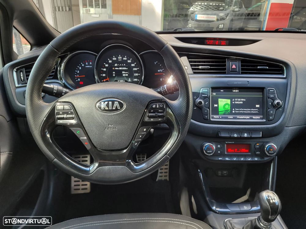 Kia Ceed 1.6 CRDi GT Line - 8