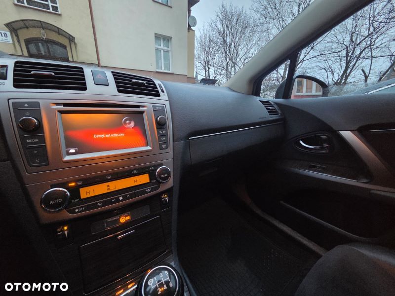 Toyota Avensis 2.0 D-4D Premium - 28