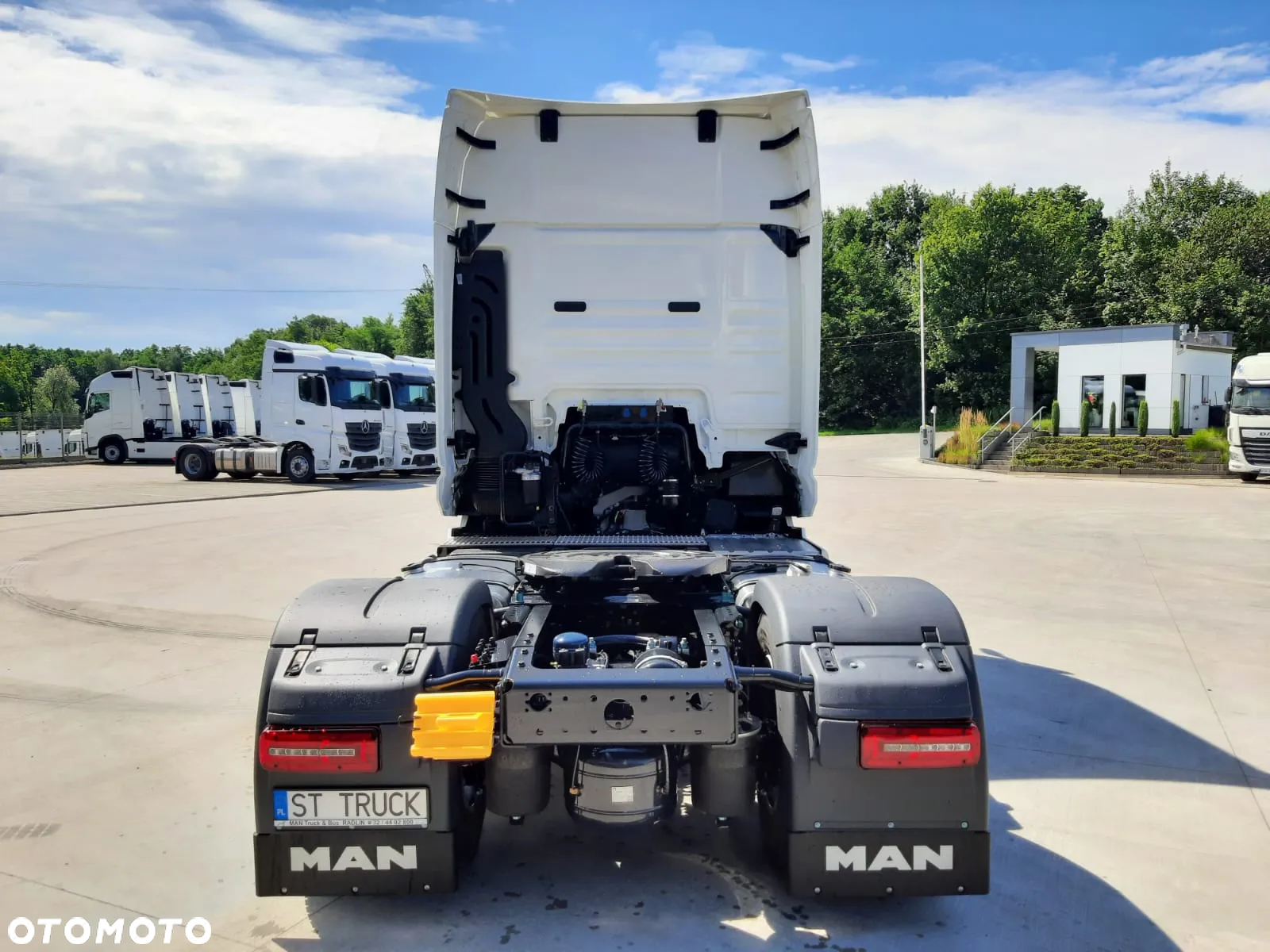 MAN TGX 18.520 / STANDARD / RETARDER / WYNAJEM - 8