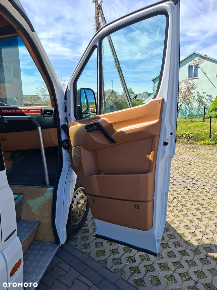Mercedes-Benz Sprinter - 18