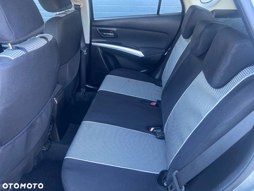 Suzuki SX4 S-Cross 1.0 T Comfort - 20