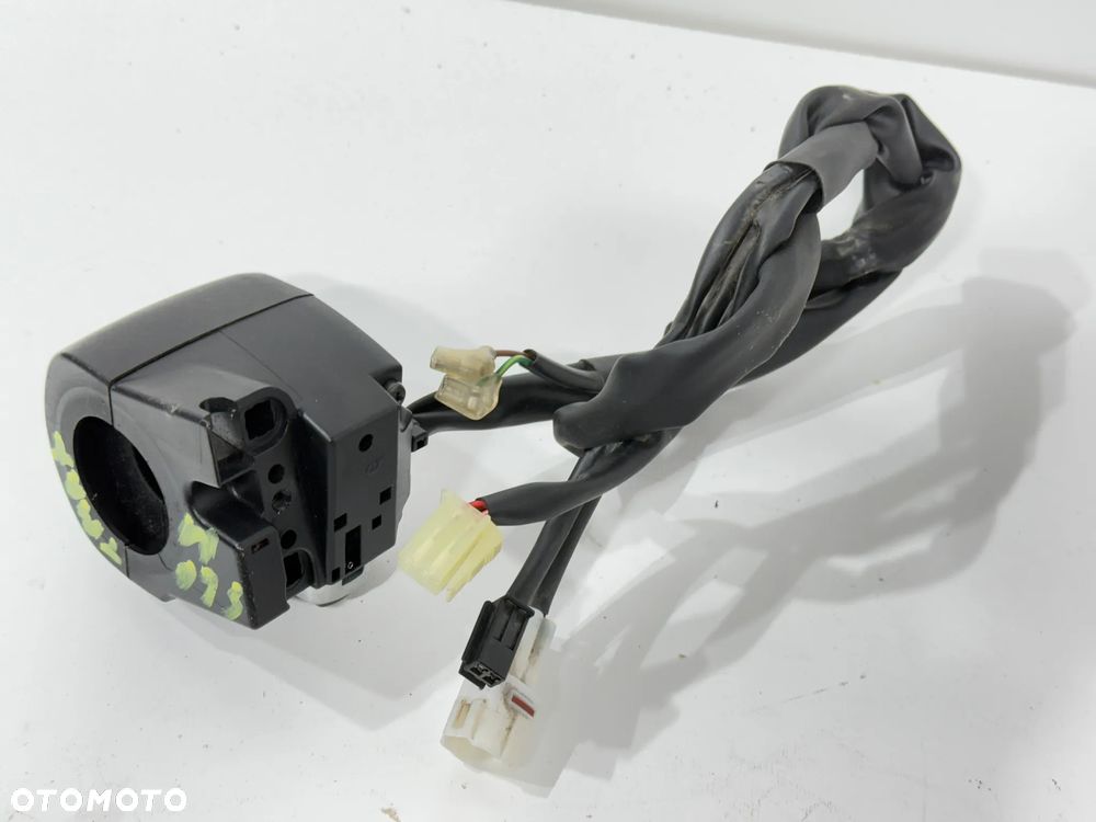 Przełącznik P  Yamaha T-Max  530  560   TMAX    18-21 - 5