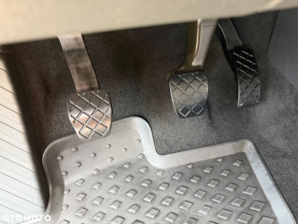 Volkswagen CADDY VAN KOMBI 5 Osobowy z homologacją cięż. N1, Mocny silnik 2.0TDI 102KM EURO-6 AQ Oszczędny i Dynamiczny Mikrobus VW, DMC-2.4t, Duża Ładowność 782kg, Homologacja na hak 1400kg, Bogate wyposażenie KOMFORT+ 100% Bezwypadkowy - 11