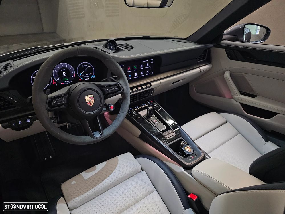 Porsche 911 (992) Carrera GTS - 33