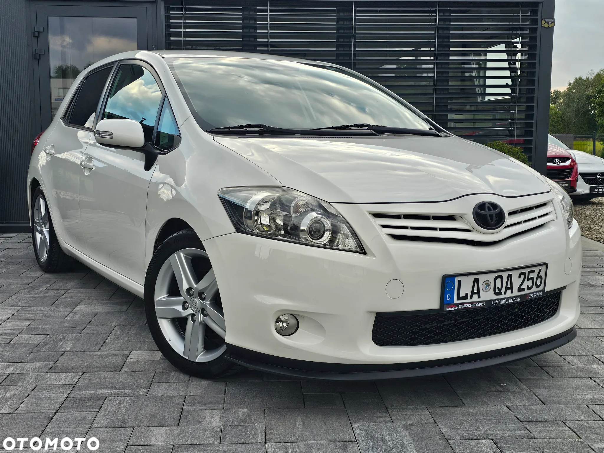 Toyota Auris 1.6 Premium - 15