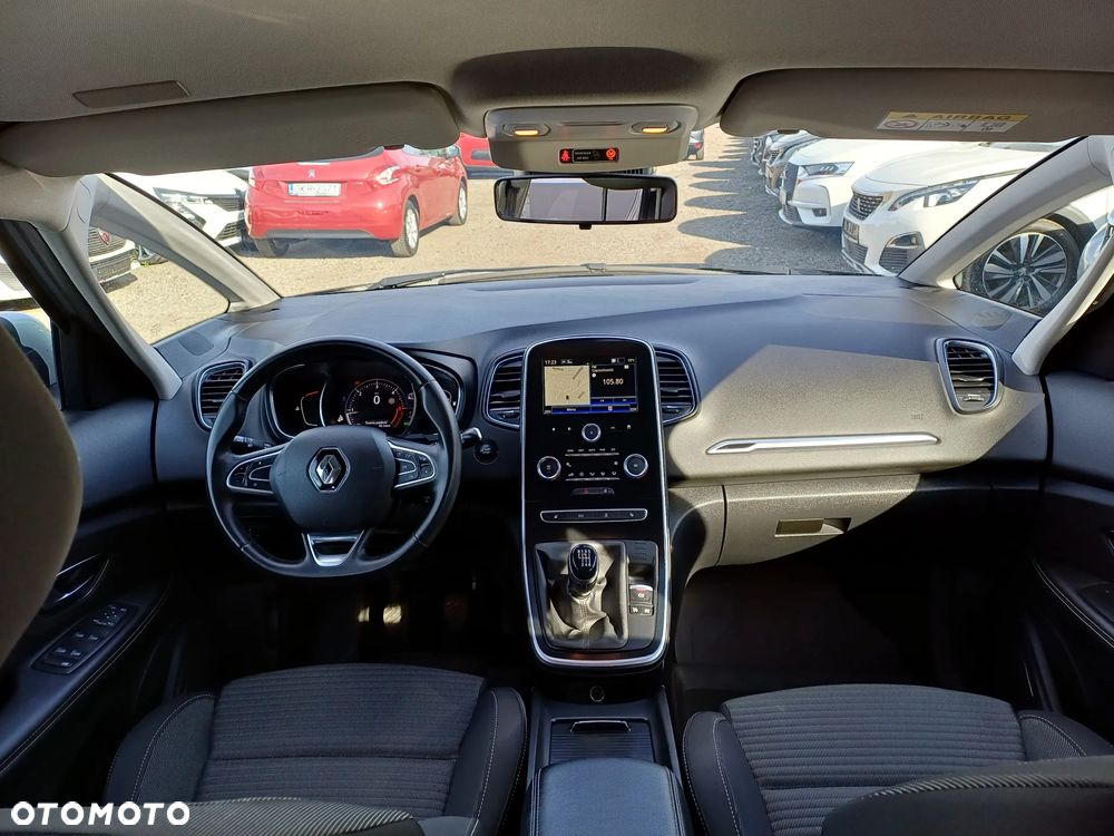 Renault Grand Scenic - 28