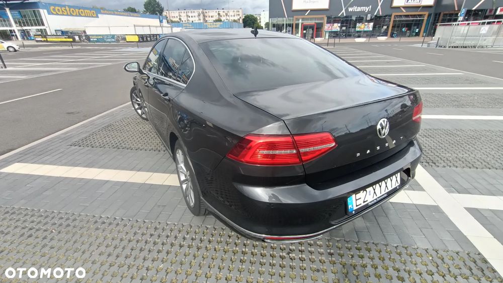Volkswagen Passat 2.0 TDI BMT Highline - 23