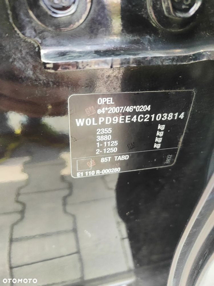 Opel Zafira - 23