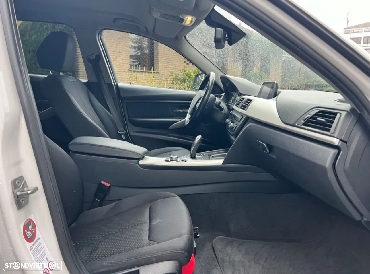 BMW 320 d Touring Aut. Efficient Dynamics Edition - 9