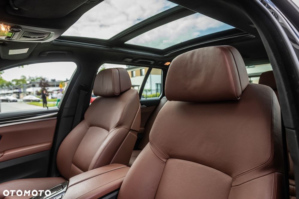 BMW Seria 5 M550d xDrive - 18