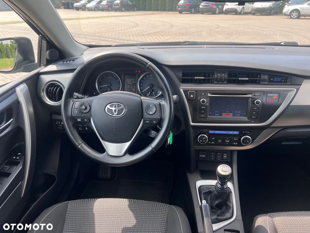 Toyota Auris 1.6 Valvematic Comfort - 23