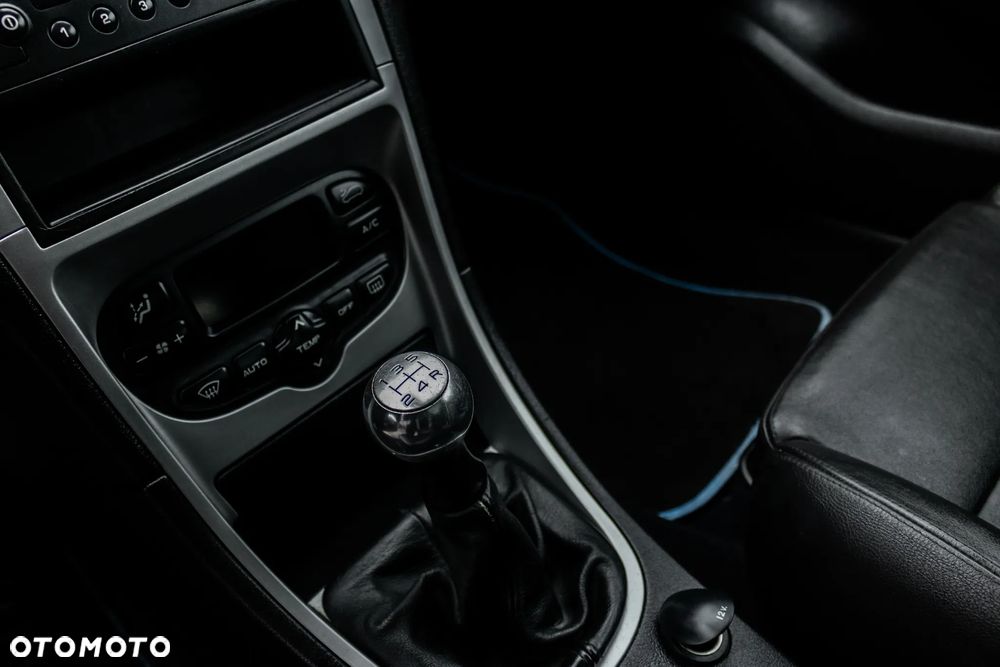 Peugeot 307 CC 1.6 Intense - 23