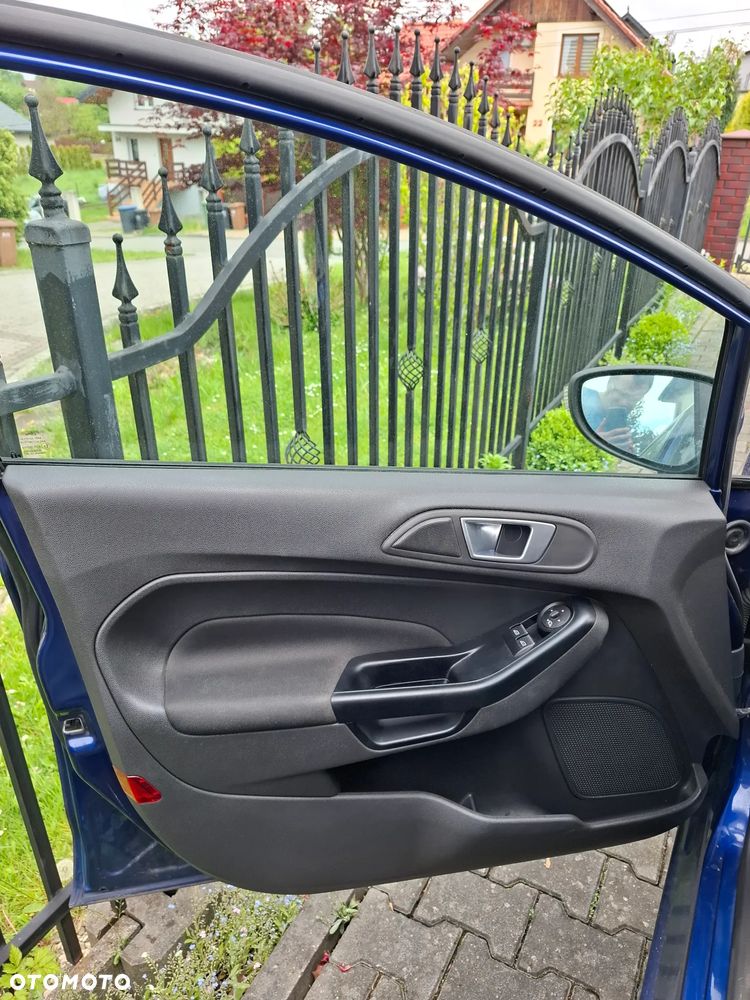 Ford Fiesta 1.25 Silver X (Trend) EU6 - 17