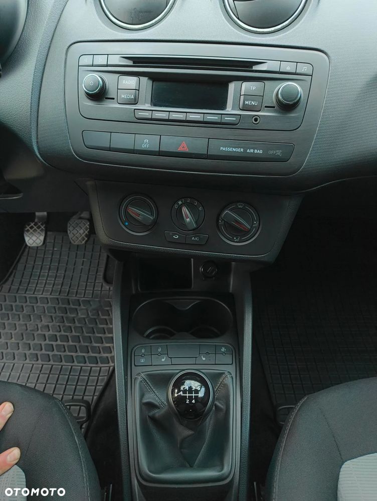 Seat Ibiza SC 1.4 Style - 11