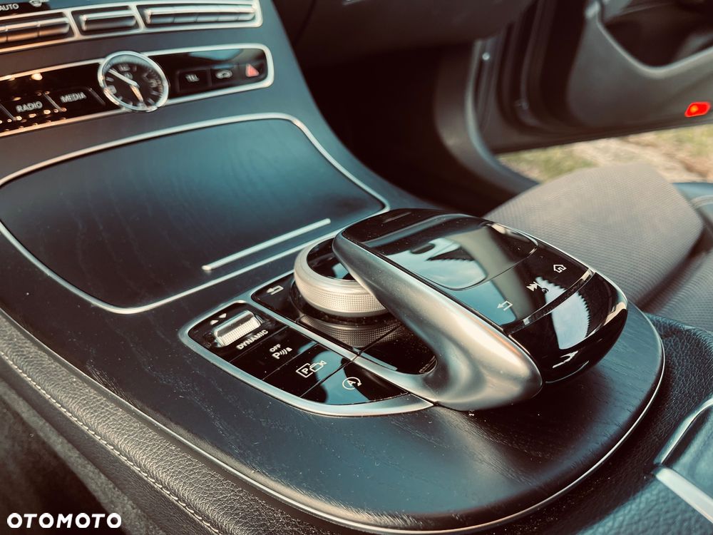 Mercedes-Benz Klasa E 220 d Business Edition 9G-TRONIC - 21